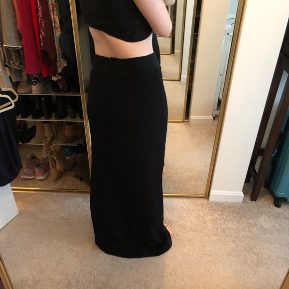 beautiful black maxi skirt - Picture 3 of 3